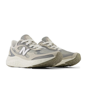 ニューバランス（new balance）スニーカー スポーツシューズ フレッシュフォーム アリシ v4 TIRALUX グレー WARISTM4D