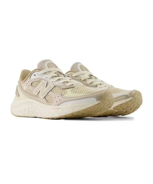 ニューバランス（new balance）スニーカー スポーツシューズ フレッシュフォーム アリシ v4 TIRALUX ベージュ WARISTG4D