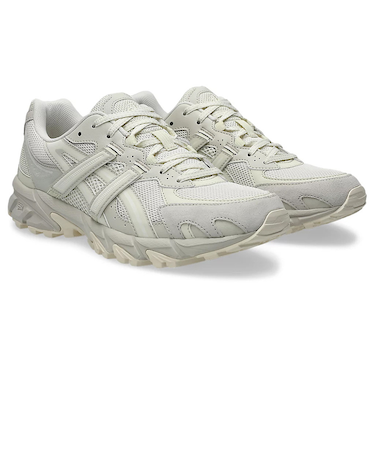 アシックス（ASICS）スニーカー タウンシューズ ゲルソノマ TR62 オフホワイト 1203A734.100 カジュアル シューズ