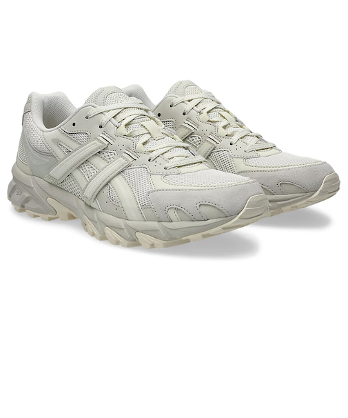 アシックス（ASICS）スニーカー タウンシューズ ゲルソノマ TR62 オフホワイト 1203A734.100 カジュアル シューズ