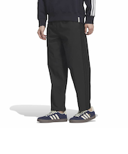 アディダス（adidas）ライト ストレッチ デニム レギュラーフィット テーパードレッグ パンツ VX987-KQ6913