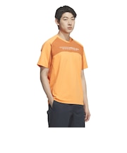 アディダス（adidas）アダプテーション レギュラーフィット カラット 半袖Tシャツ GY778-KF1305