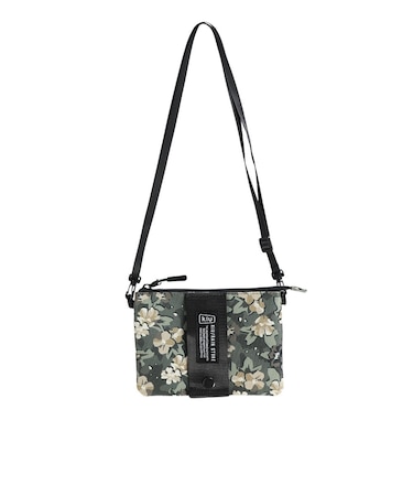 キウ（Kiu）サコッシュ ショルダー エチケットポーチ 2ND K445-622 防水 撥水