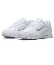 ナイキ（NIKE）スニーカー スポーツシューズ REAX 8 NSW SL ホワイト IR1458-102