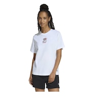 アディダス（adidas）ミニ刺しゅうグラフィック半袖Tシャツ CA608-KA5090