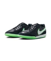 ナイキ（NIKE）フットサルシューズ インドアコート ティエンポ ストリートガト HQ7017-001