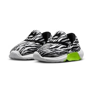 ナイキ（NIKE）ジュニアスニーカー スポーツシューズ スウッシュ ゴー AOP TD ブラック ホワイト IV5719-100 スポーツ カジュアル シューズ