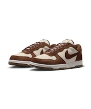 ナイキ(NIKE)スニーカー スポーツシューズ ビッグLOW ラックス IO4224-101