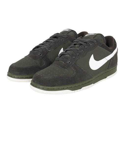 ナイキ(NIKE)スニーカー ビッグ LOW ラックス IO4224-300