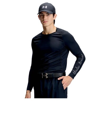 アンダーアーマー（UNDER ARMOUR）HEATGEAR FITTED NOVELTY 長袖クルーネックシャツ 6016704 001