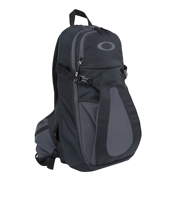 オークリー（OAKLEY）リュック バッグ SEEKER TRAVERSE FOS901475-02E ブラック 13L ハイドレーションパック付き