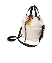 キウ（Kiu）パデッドポケットフルミニショルダーバッグ K384-967