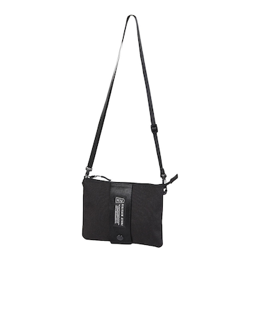 キウ（Kiu）エチケットポーチ 2ND K445-900