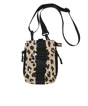 キウ（Kiu）トラベルスマートパスポシェット K467-511