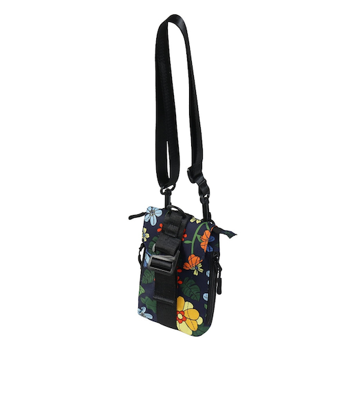 キウ（Kiu）トラベルスマートパスポシェット K467-169