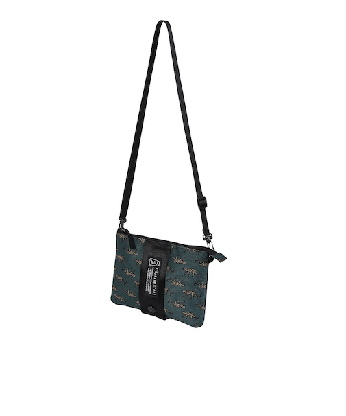 キウ（Kiu）エチケットポーチ 2ND K445-175