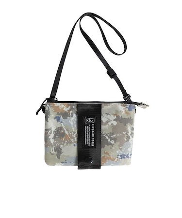 キウ（Kiu）エチケットポーチ 2ND K445-509