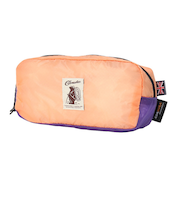 CR スクエアポーチM 81090500-0065