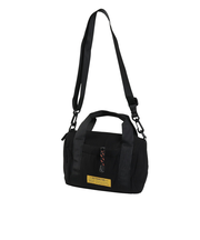 キウ(Kiu)スクエアパデッドミニボストンバッグ K476-900