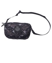 キウ（Kiu）300D フロントポケット ミニショルダーバッグ K156-616