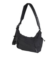 キウ（Kiu）ナイロン クロスボディ ショルダーバッグ K533-900