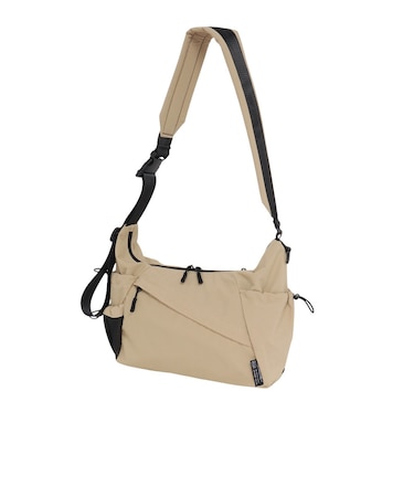 キウ（Kiu）ナイロンクロスボディショルダーバッグ K533-911