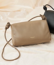 ゴートレザーシンプルバッグ