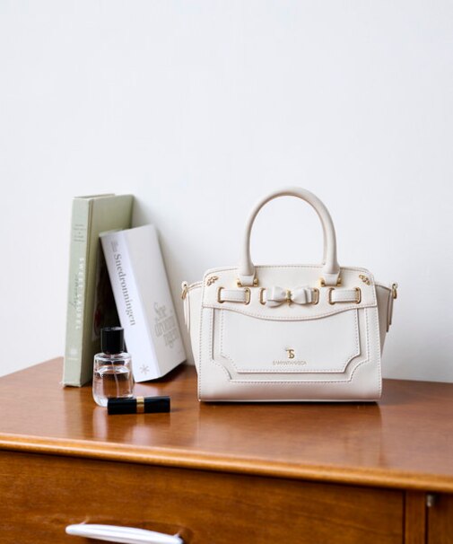 フロントリボンベルトショルダーバッグ