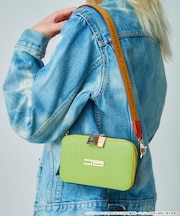 「ジョジョの奇妙な冒険 ストーンオーシャン」コラボショルダーバッグ　E・コステロ