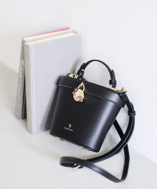 フラワーパドロックバニティバッグ