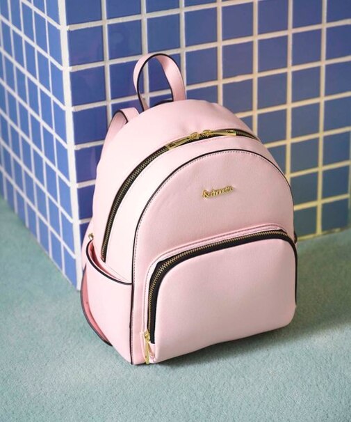 シンプルリュック