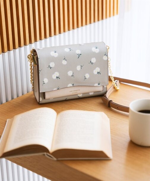 デイジーモチーフショルダーバッグ