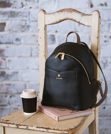 ビジュー付きリュック