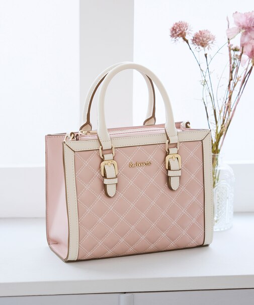 キルティングスクエアバッグ