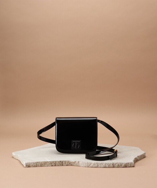 【ドラマ着用】ST THE ZOE エナメルレザー ショルダーバッグ