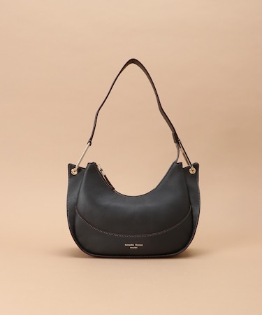 ハーフムーン レザーショルダーバッグ