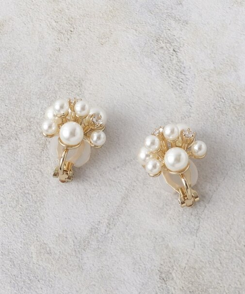 フェイクパール×ビジューイヤリング