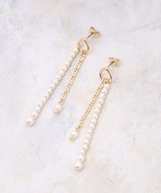フェイクパール×メタルラインピアス