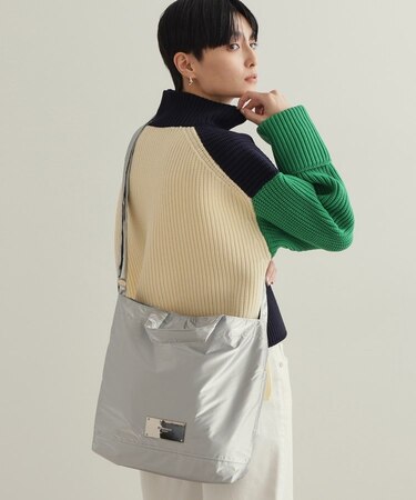 【2WAY/A4サイズ対応】メタルプレートトートバッグ