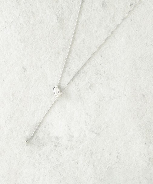 ループタイ風スライドネックレス