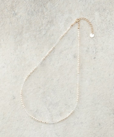 ガラスビーズネックレス