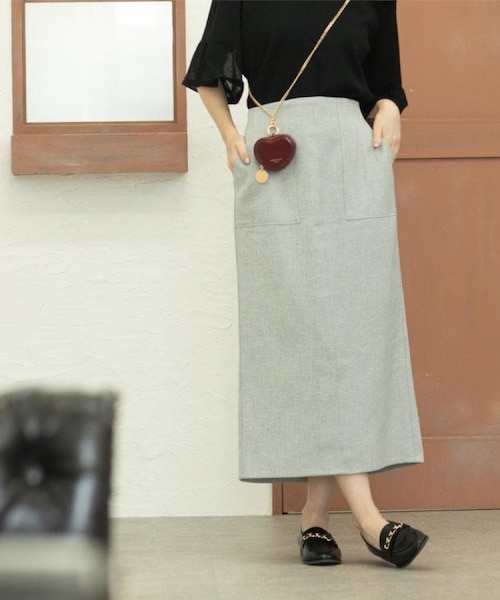 MAX&CO フリル付きブロデリー刺繍のホワイトBELLIマキシスカート MAX&CO フリル付きブロデリー刺繍のホワイトBELLIマキシスカート