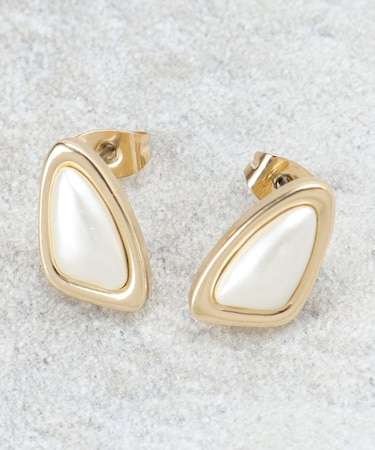 ドロップ型ピアス