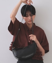 【軽量】オイル調合皮ムーンショルダーバッグ
