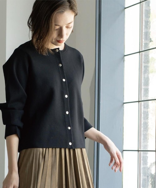 美品꧁ワイズ꧂薄手ニットカーディガン 3 M-L スナップボタン ブラック 美品꧁ワイズ꧂薄手ニットカーディガン 3 M-L スナップボタン
