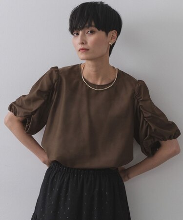 シアーボリュームスリーブブラウス【洗濯機洗い可】