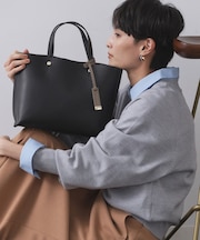 【2WAY/名品】バイカラー3層ミドルトートバッグ