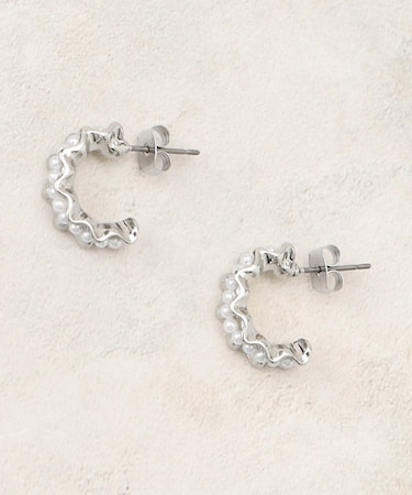 メタル×フェイクパールピアス