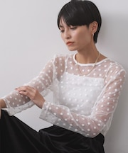 チュールフラワー刺繍シアートップス【洗濯機洗い可】