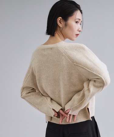 【es】メリノウール クルーミドルゲージニット